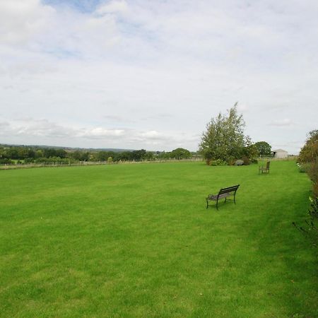 Potterne Abbotts Ball Farm מראה חיצוני תמונה